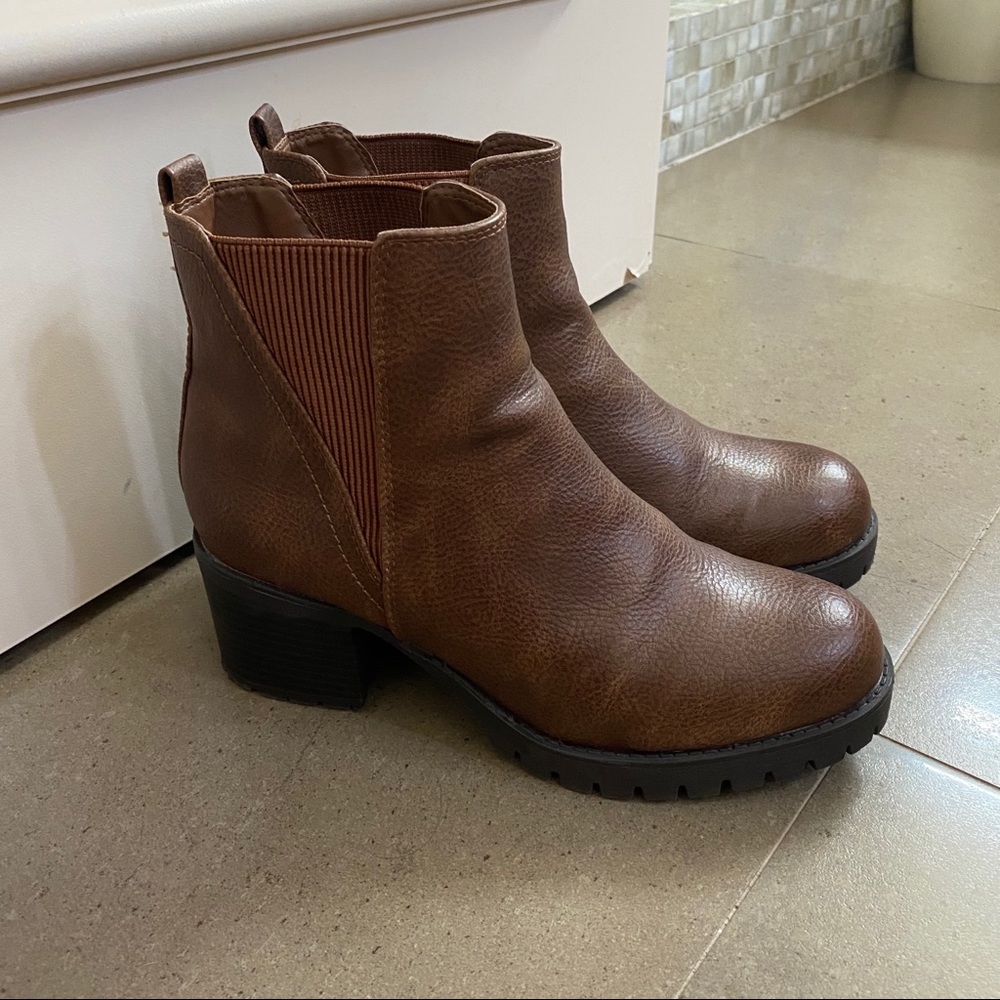 MIA Brown heeled booties vegan leather 9 - Picture 2 of 5